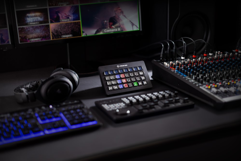 We Review The Elgato Stream Deck XL From CORSAIR