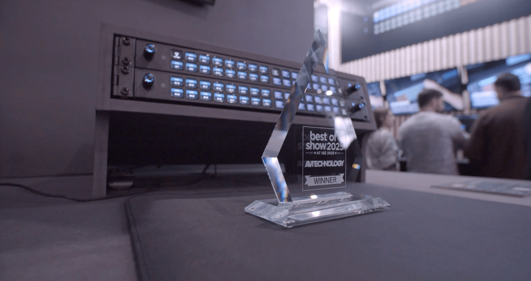 Elgato’s Stream Deck Studio Wins ISE 2025 Best of Show Award | CORSAIR ...