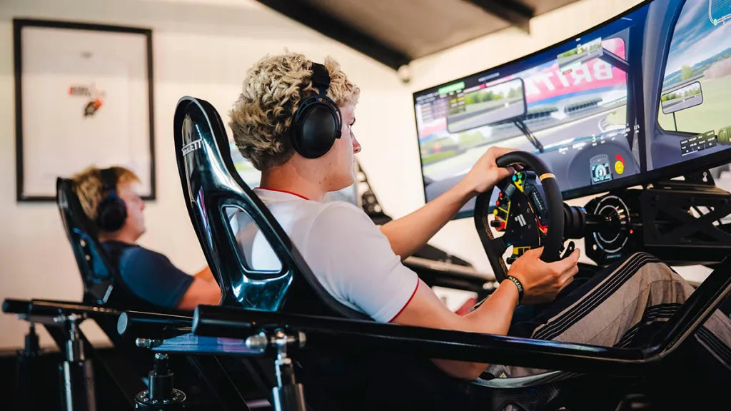 Fanatec becomes Official Supplier of Racing Simulator Hardware at Goodwood Motor Circuit.
